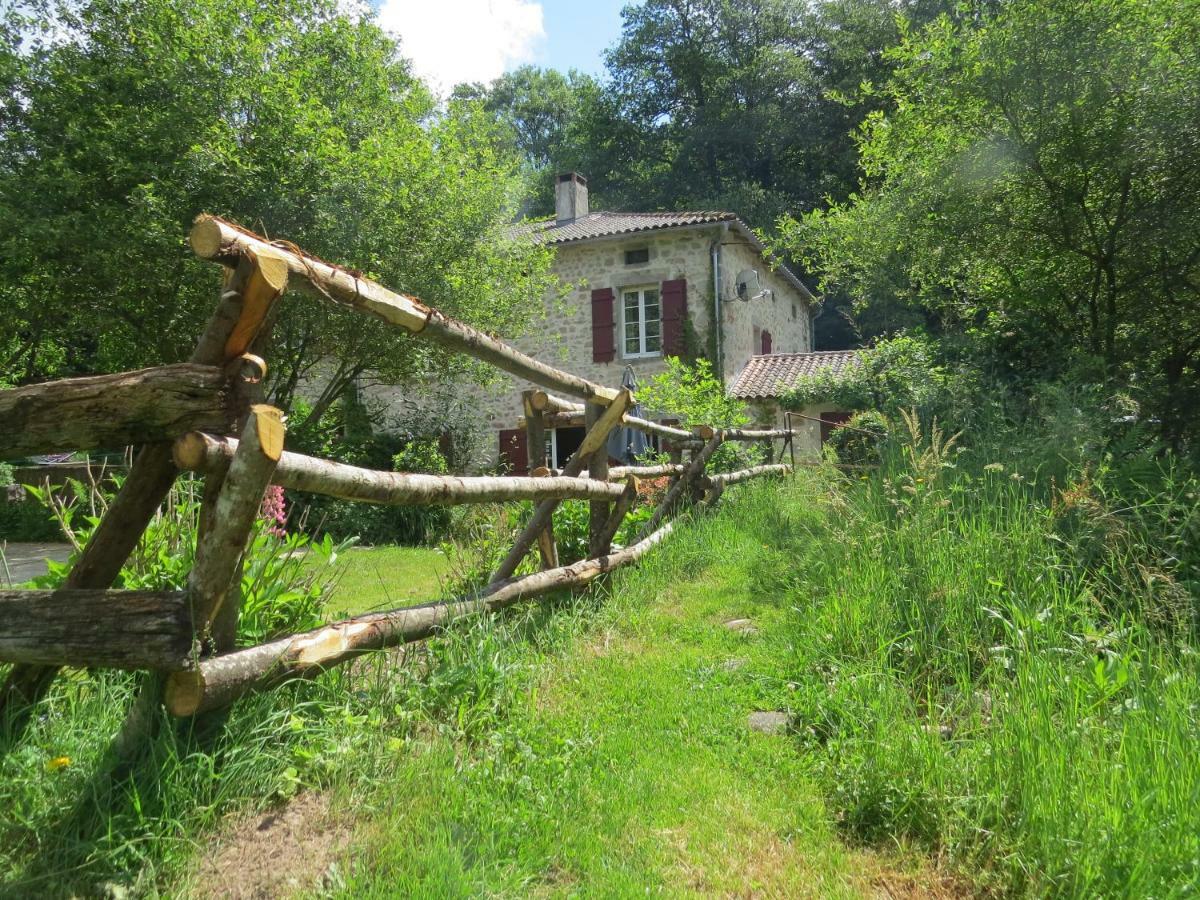 Le Moulin De Pensol - Gites Экстерьер фото